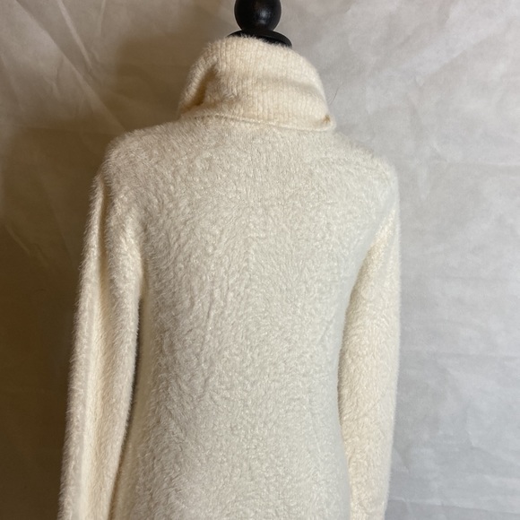 Banana Republic Sweater eyelash cowl neck bodycon creamy white XS - Picture 6 of 9